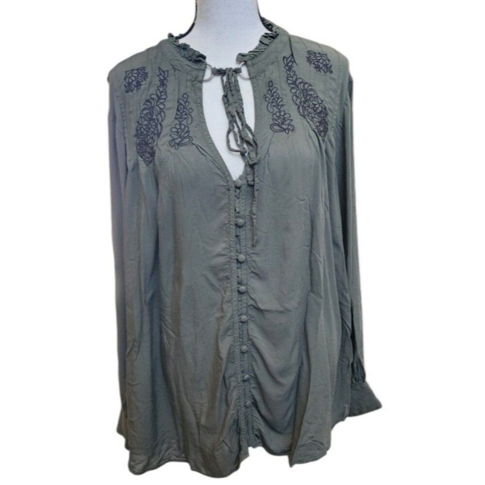 Torrid Green Embroidered Blouse Boho Size 1X Tie Front